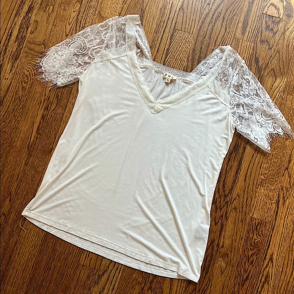 NWT POL lace sleeve tee - Picture 1 of 5